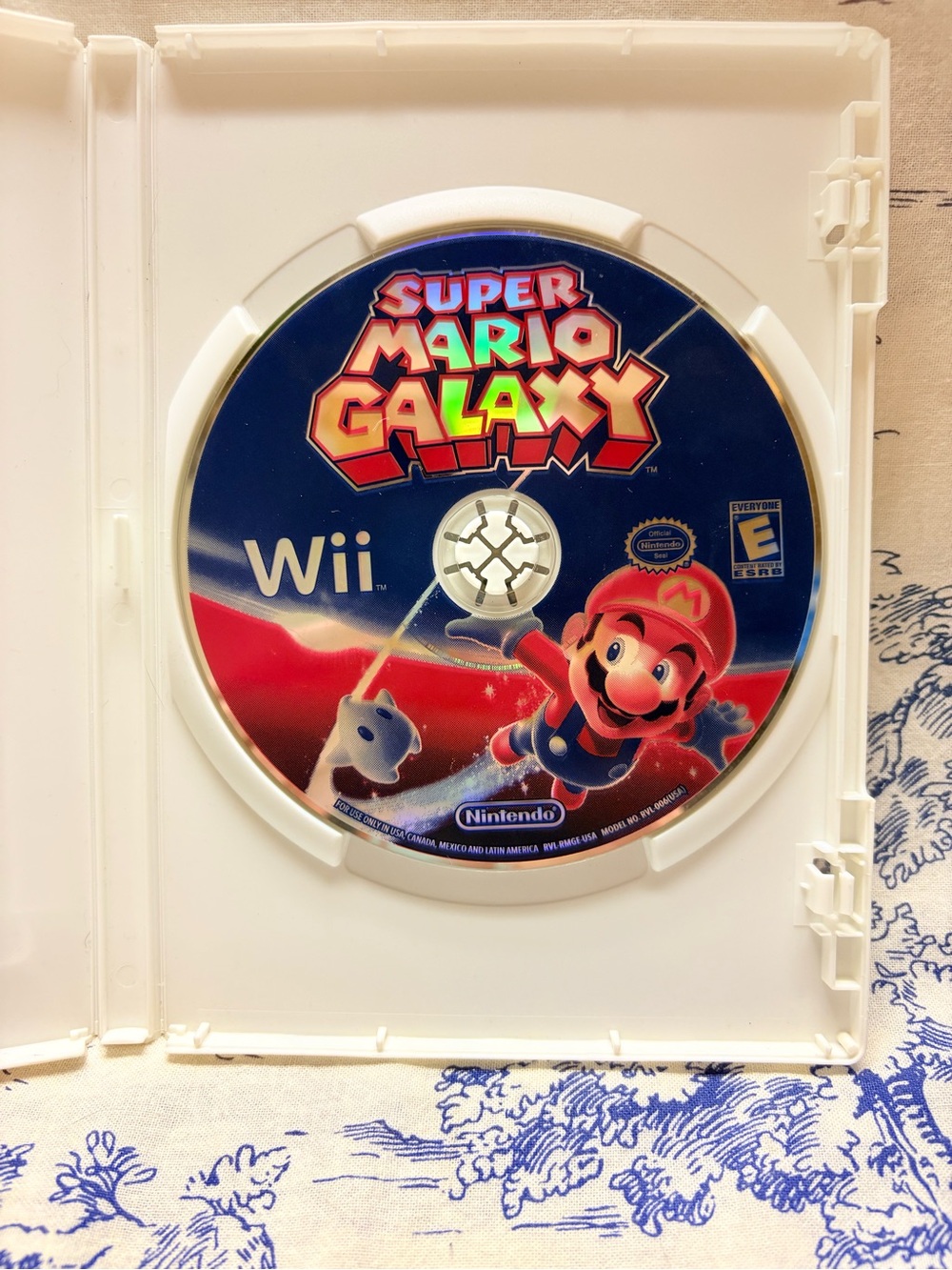 Super Mario Galaxy For The Nintendo Wii Game Disc Only Working